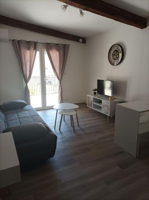 Studio Meuble Climatise Avec Terrasse Draguignan Exteriér fotografie